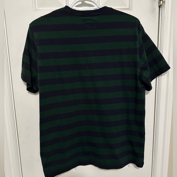 ‼️ Navy blue and green stripes Levi’s t shirt  (included in BOGO 50% off) - Picture 4 of 4
